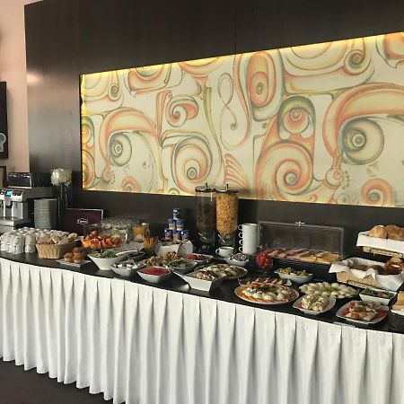 Hotel Restauracja Teczowa Luban Eksteriør billede