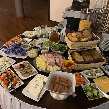 Hotel Restauracja Teczowa Luban Eksteriør billede