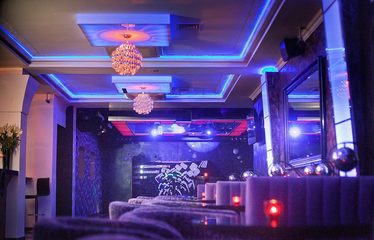 Hotel Restauracja Teczowa Luban Eksteriør billede