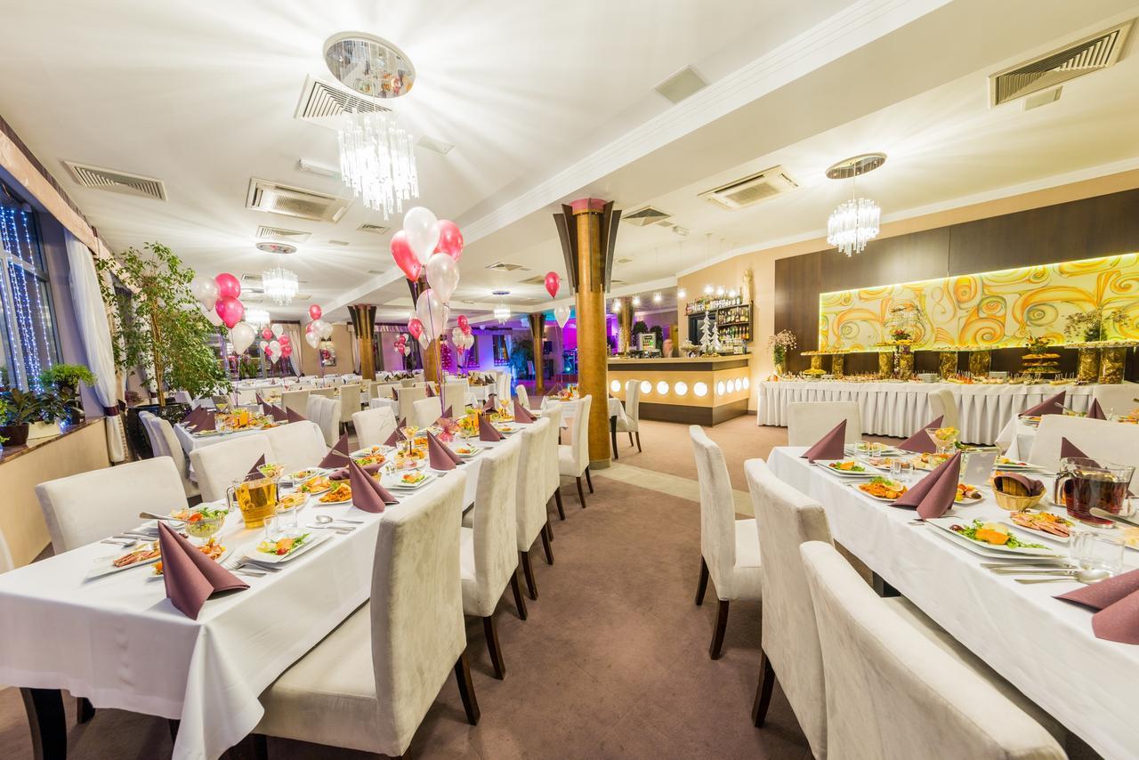 Hotel Restauracja Teczowa Luban Eksteriør billede