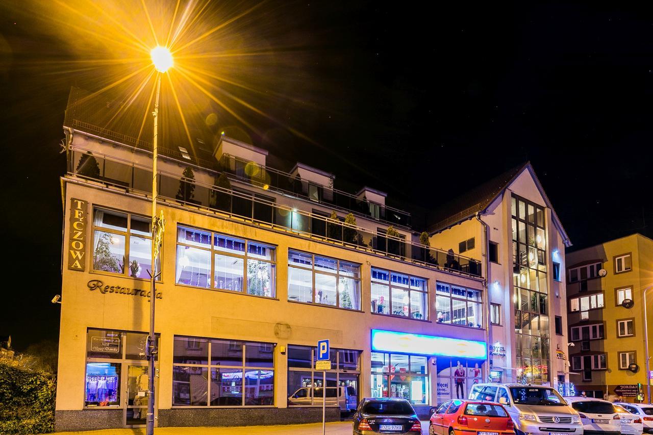Hotel Restauracja Teczowa Luban Eksteriør billede